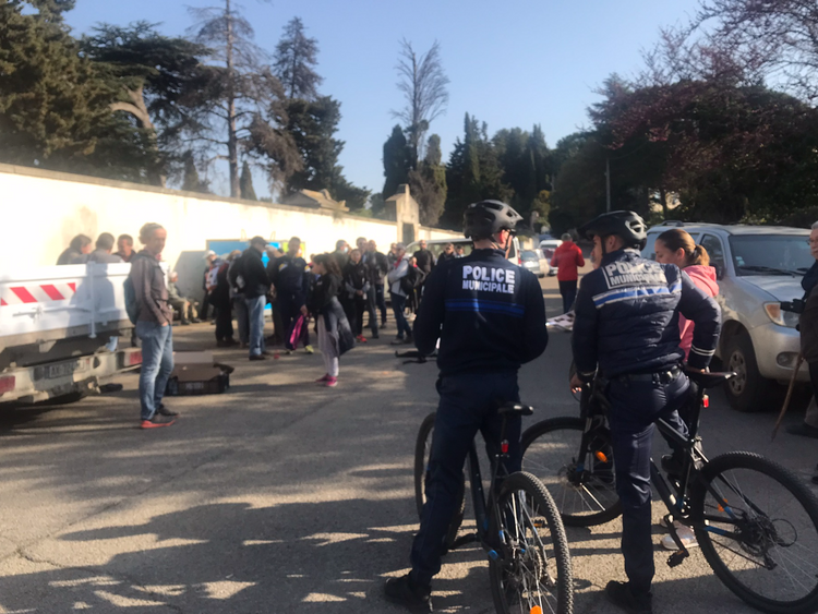 Le Bonheur est dans la garrigue propre